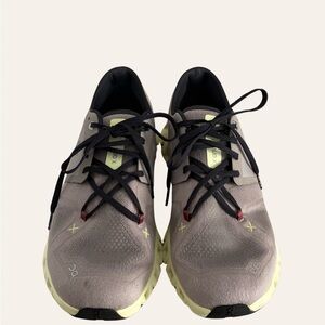 On Cloud Running Men’s Sneakers in Gray with Lime Accents